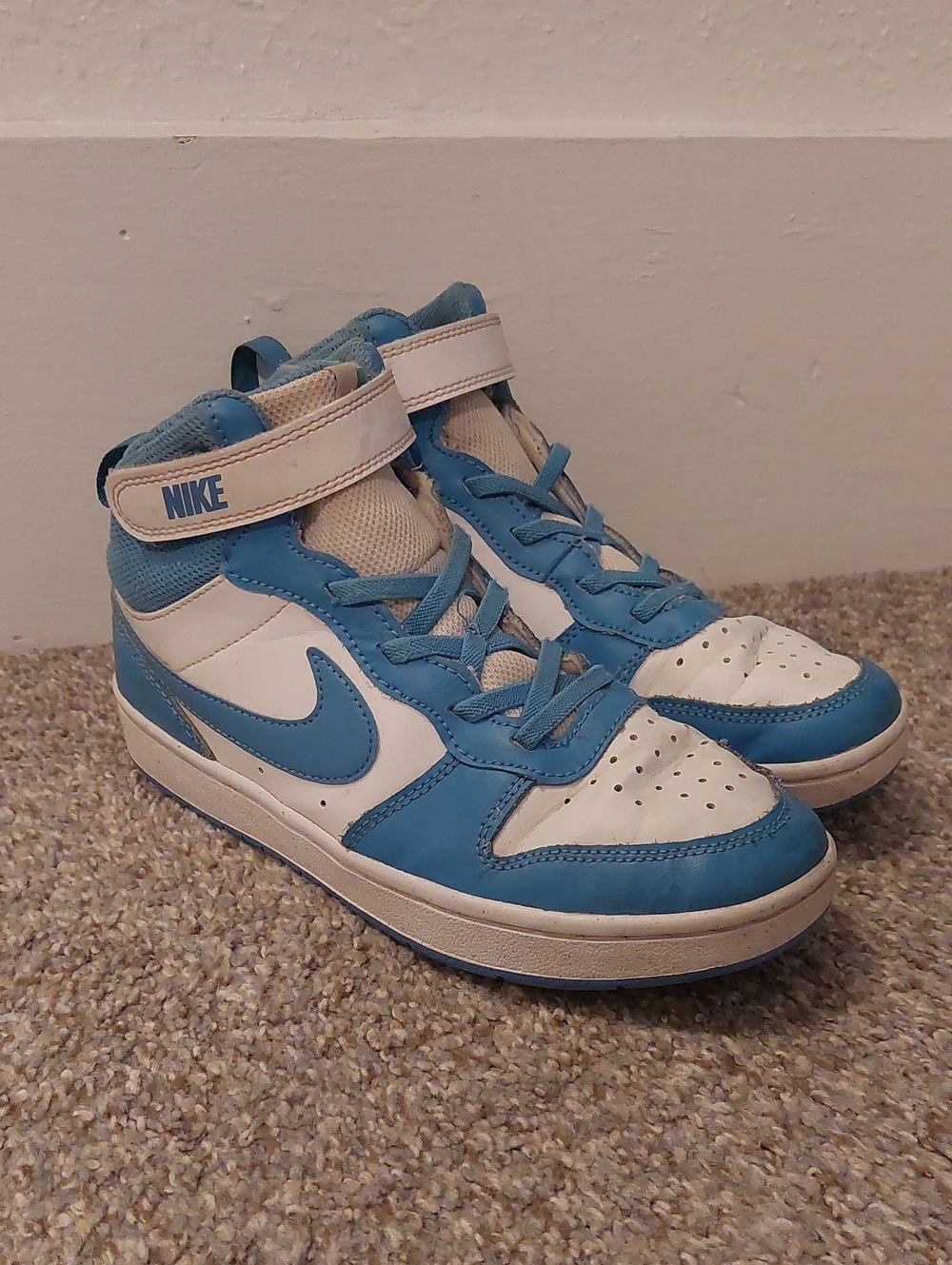 Kids Nike Court Borough Mid 2 Sneakers